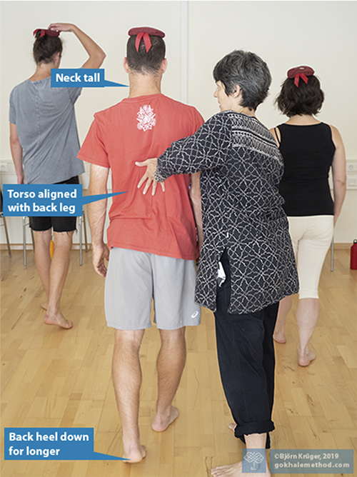 Esther Gokhale guiding a student to glidewalk in class